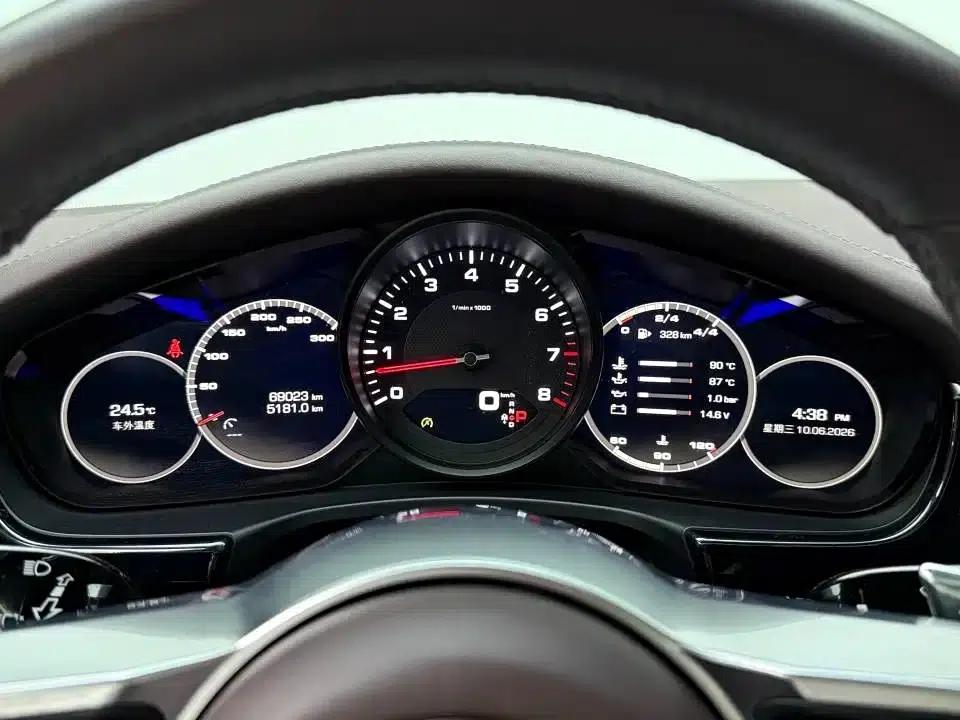 2019 Panamera 4 Executive Long Wheelbase 2.9T — миниатюра 9