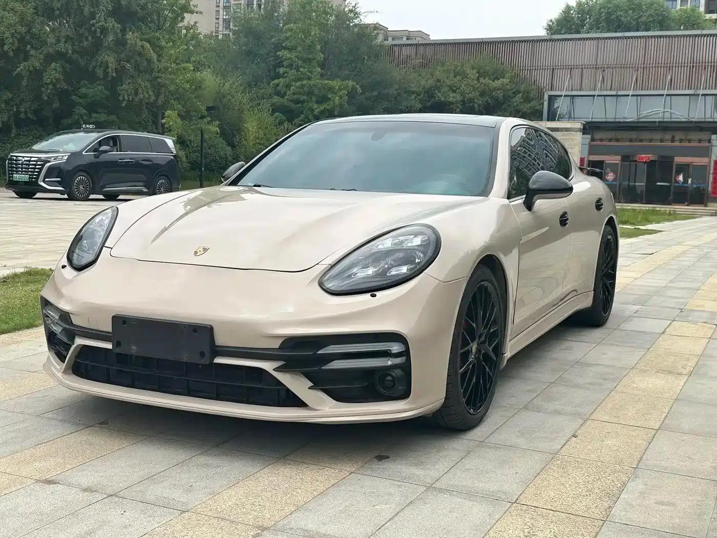 Panamera 2013 Panamera 4 Platinum Edition 3.6L — миниатюра 1
