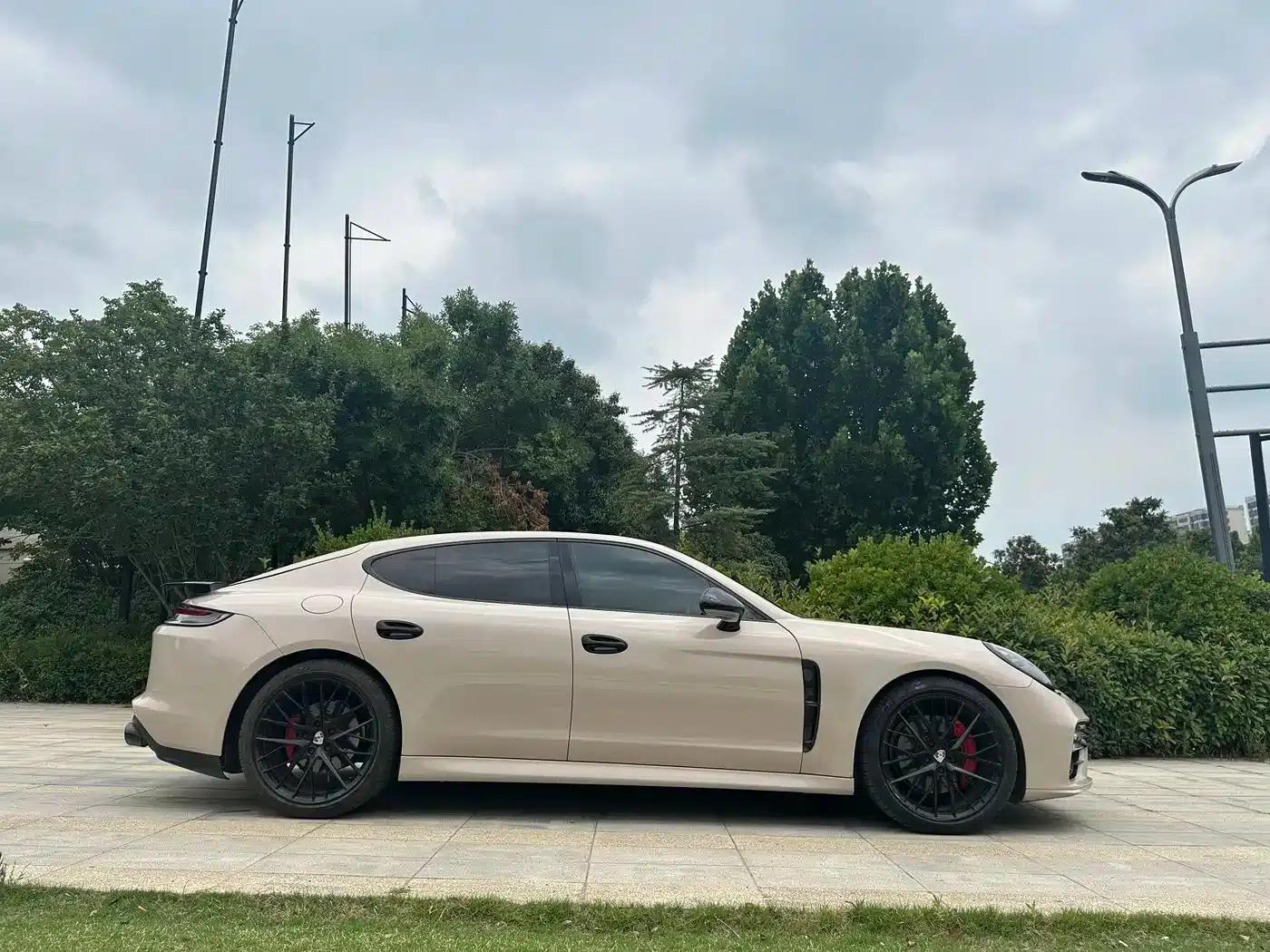 Panamera 2013 Panamera 4 Platinum Edition 3.6L — миниатюра 4