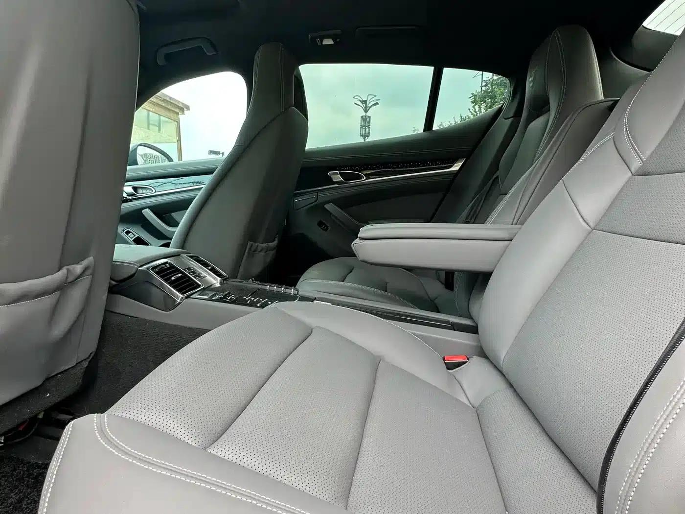 Panamera 2013 Panamera 4 Platinum Edition 3.6L — миниатюра 5