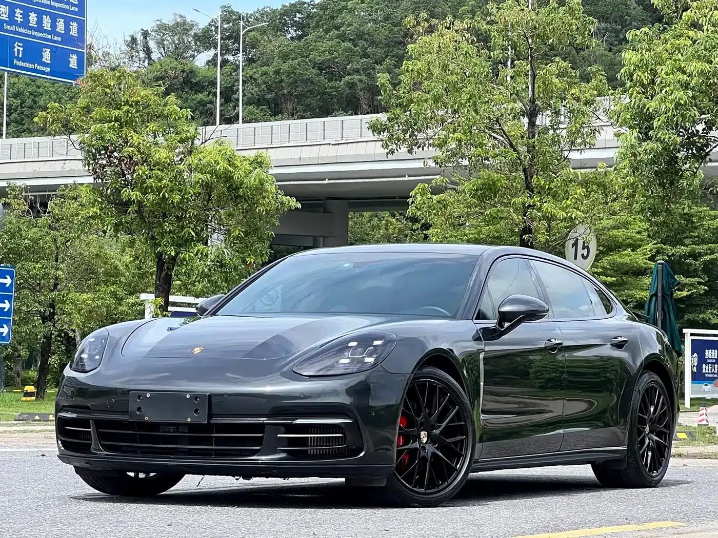 2019 Panamera Executive Long Wheelbase 2.9T — миниатюра 1