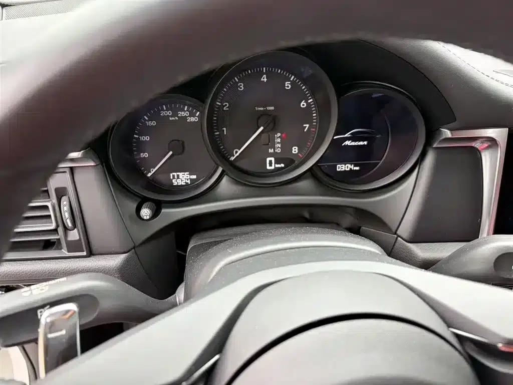 2023 Macan 2.0T — миниатюра 4