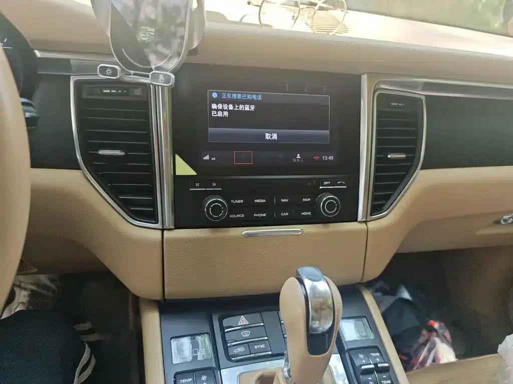 2017 Macan 2.0T — миниатюра 14