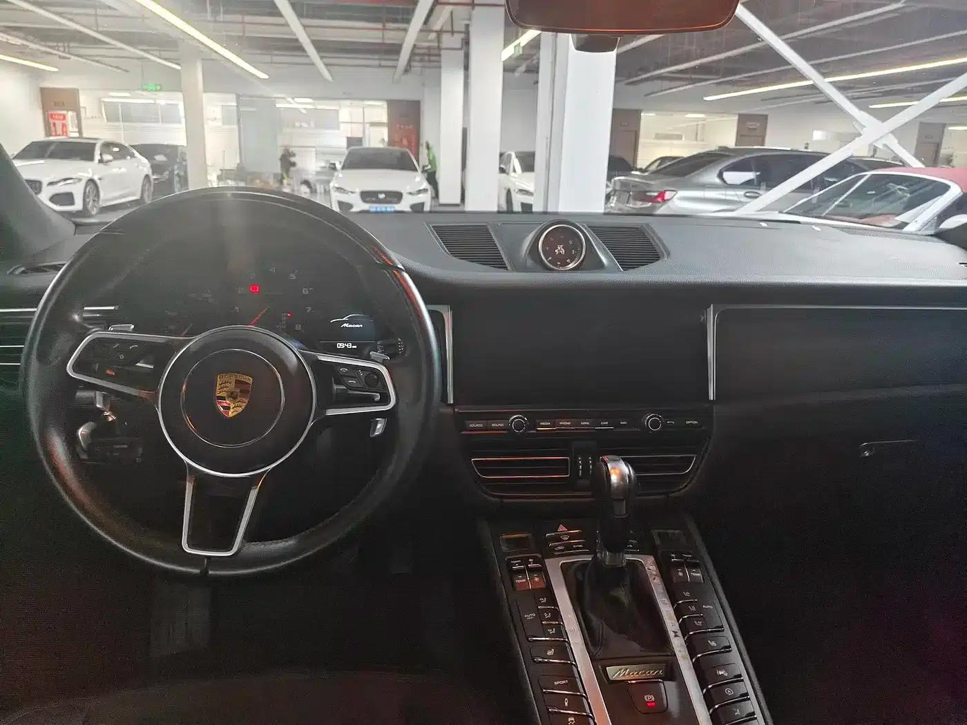 2021 Macan 2.0T — миниатюра 14