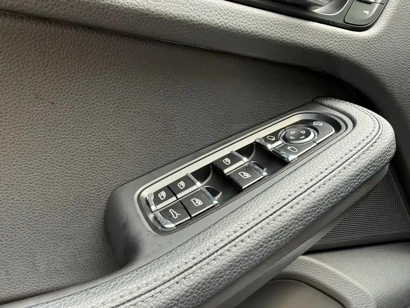 2022 Macan 2.0T — миниатюра 8