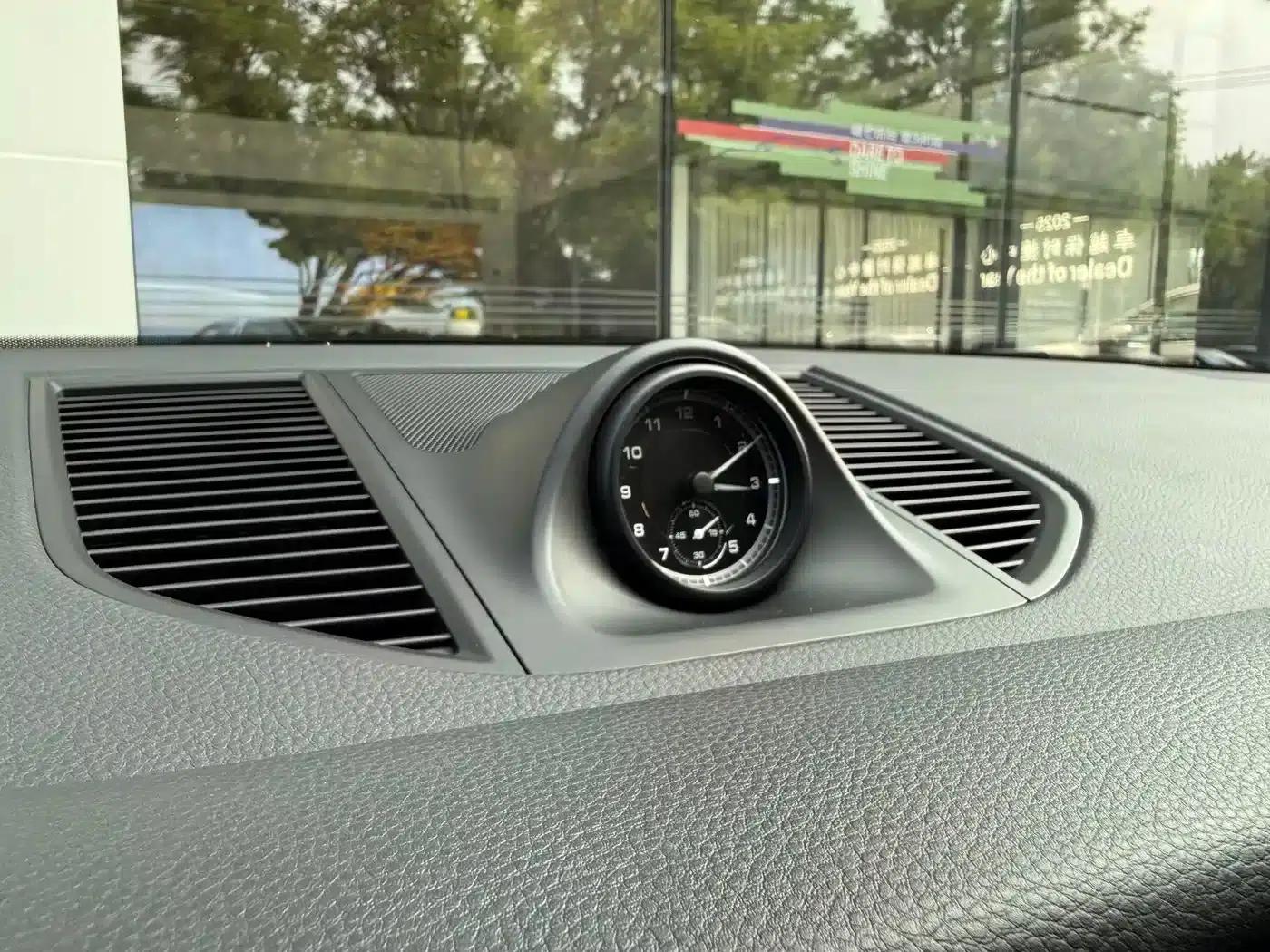 2022 Macan 2.0T — миниатюра 9