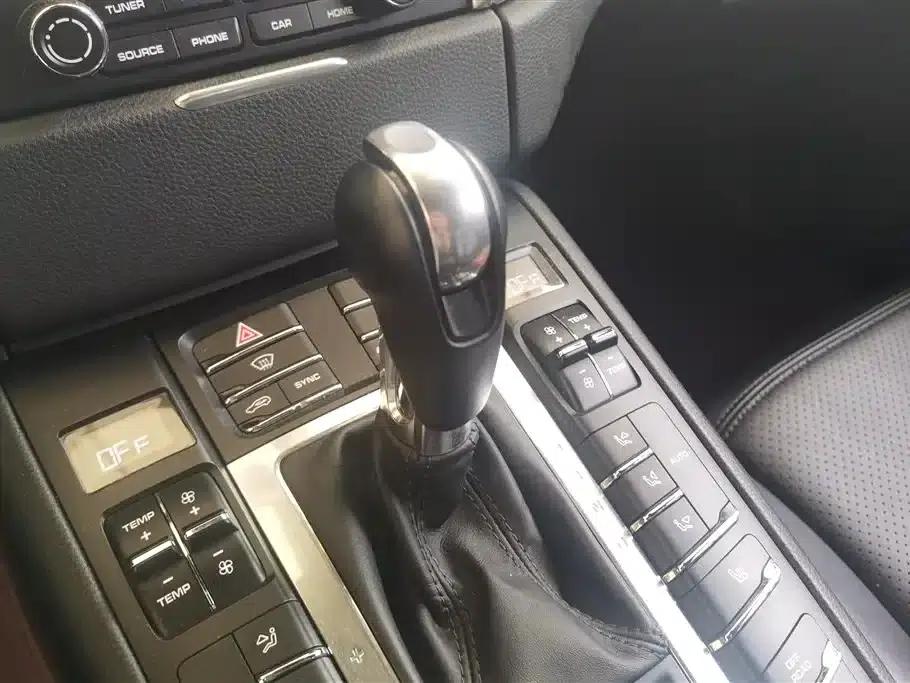 2017 Macan 2.0T — миниатюра 16