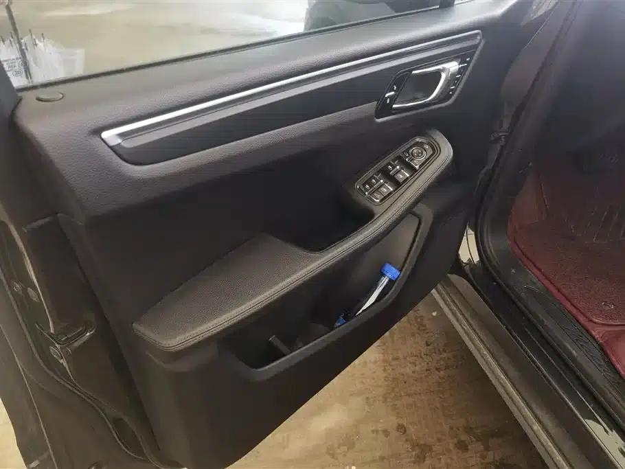 2017 Macan 2.0T — миниатюра 7