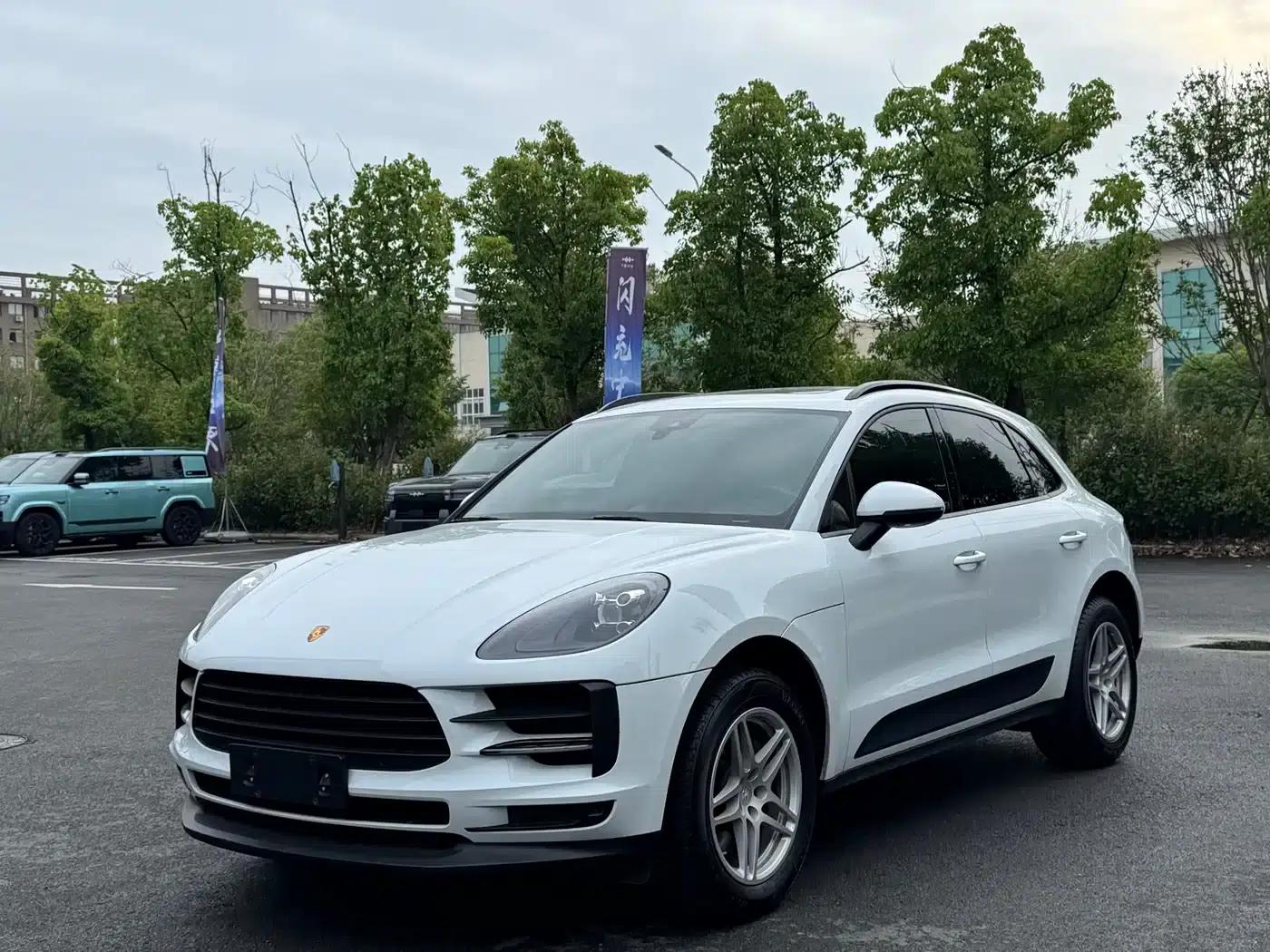 2018 Macan 2.0T — миниатюра 1