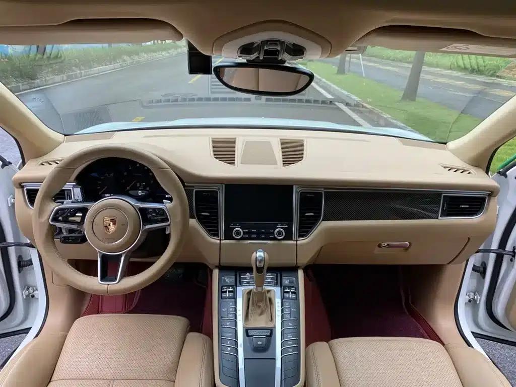 2017 Macan 2.0T — миниатюра 18