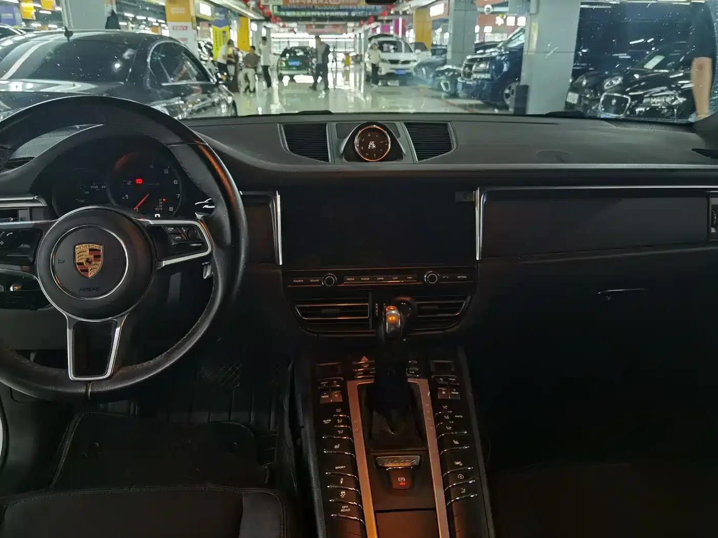 2020 Macan 2.0T — миниатюра 8