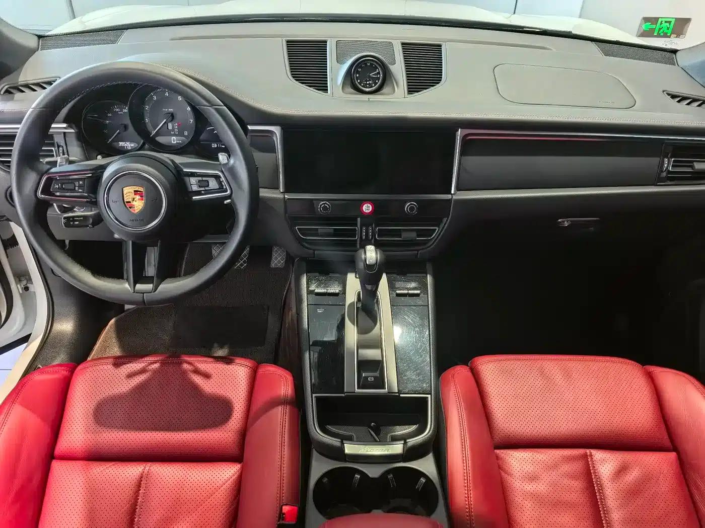 2023 Macan 2.0T — миниатюра 4