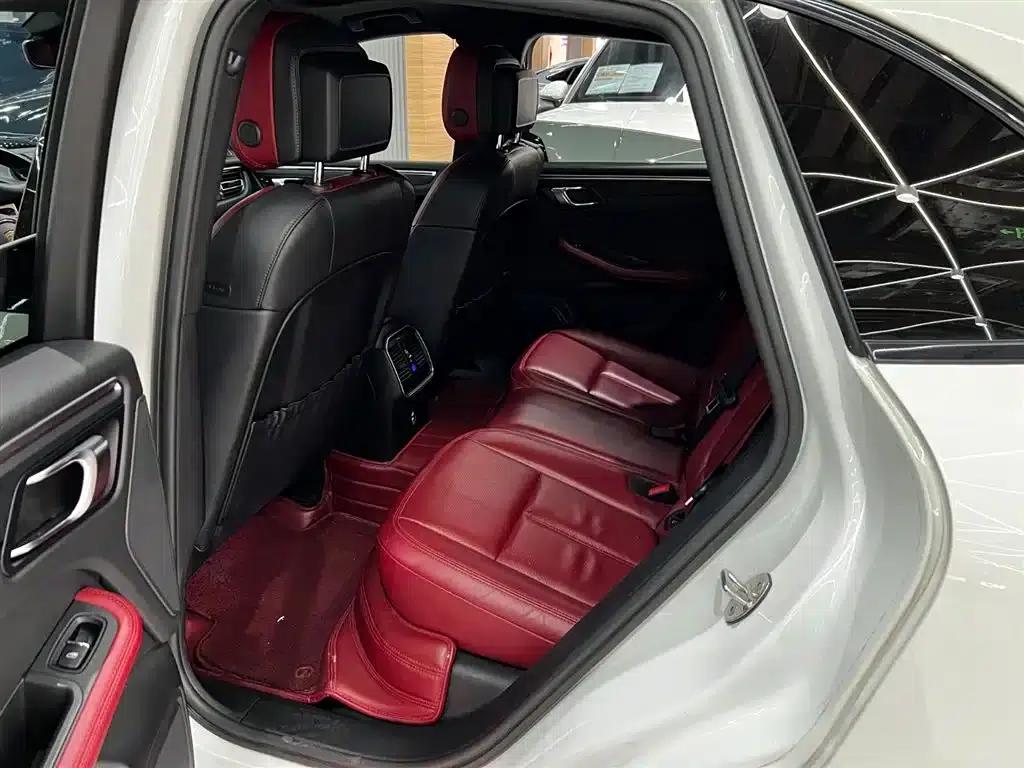 2023 Macan 2.0T — миниатюра 11