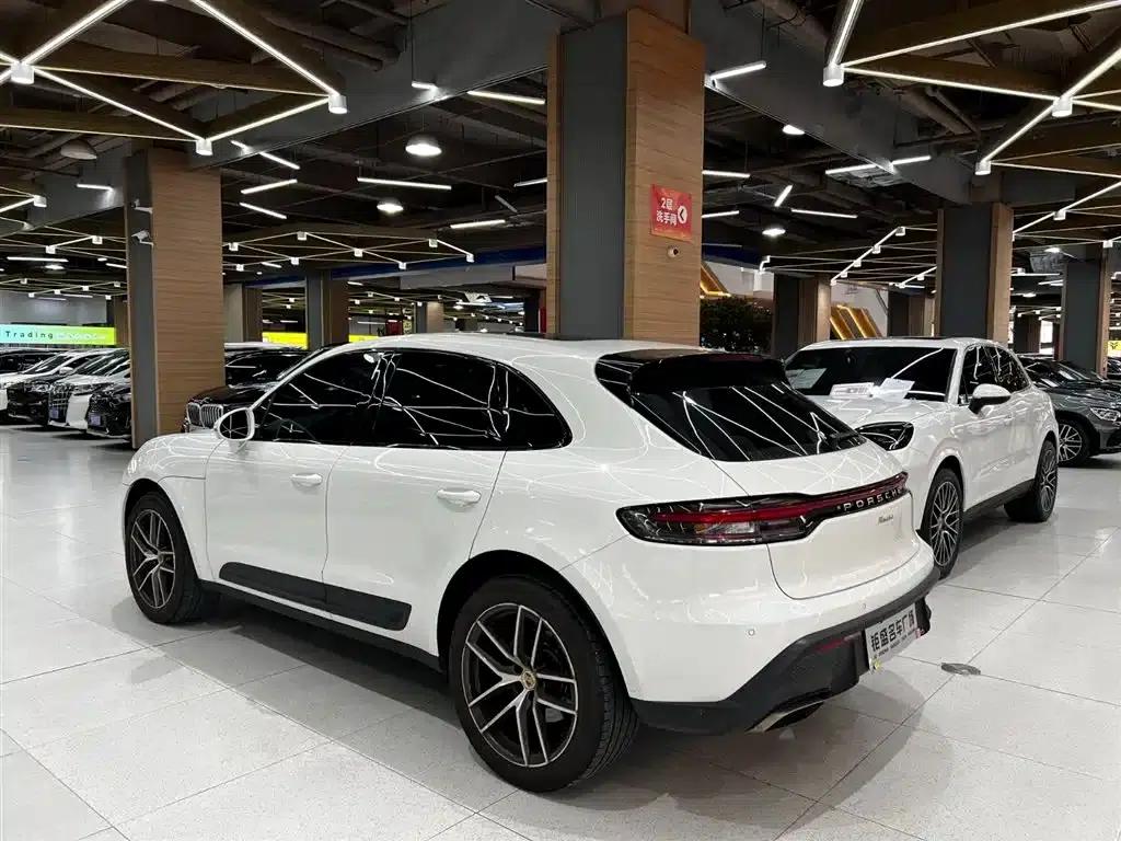 2023 Macan 2.0T — миниатюра 4