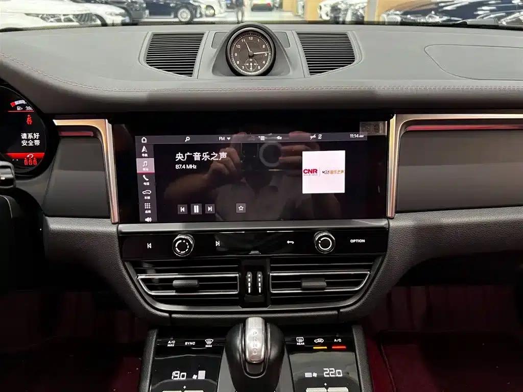 2023 Macan 2.0T — миниатюра 8