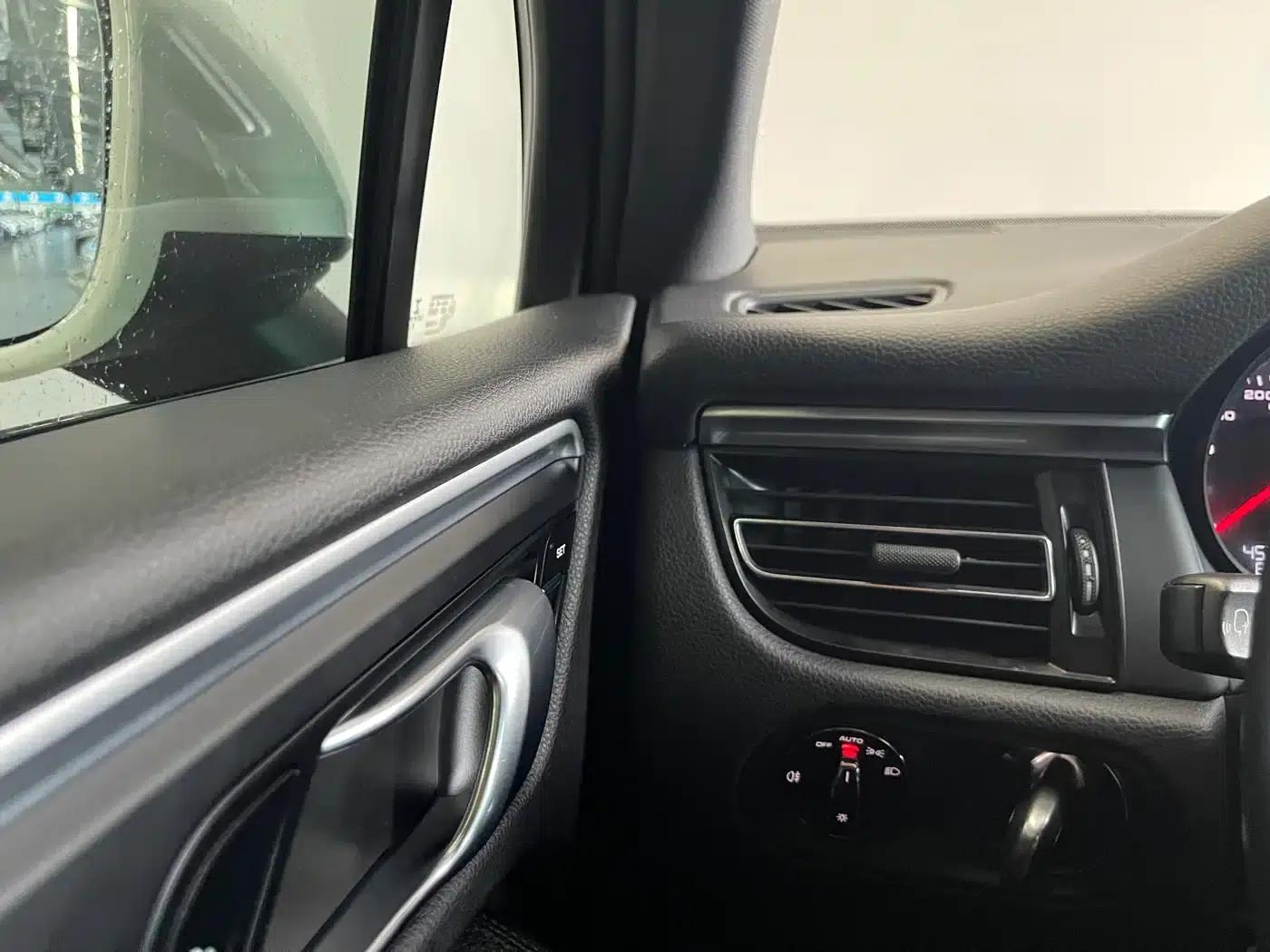 2018 Macan 2.0T — миниатюра 17