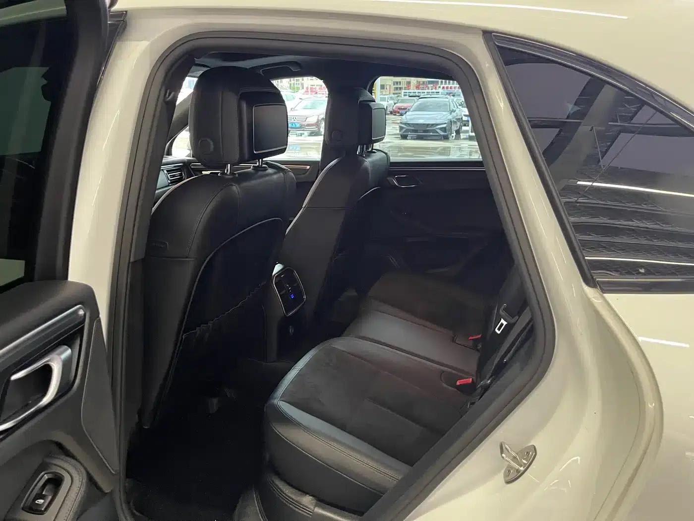 2018 Macan 2.0T — миниатюра 18