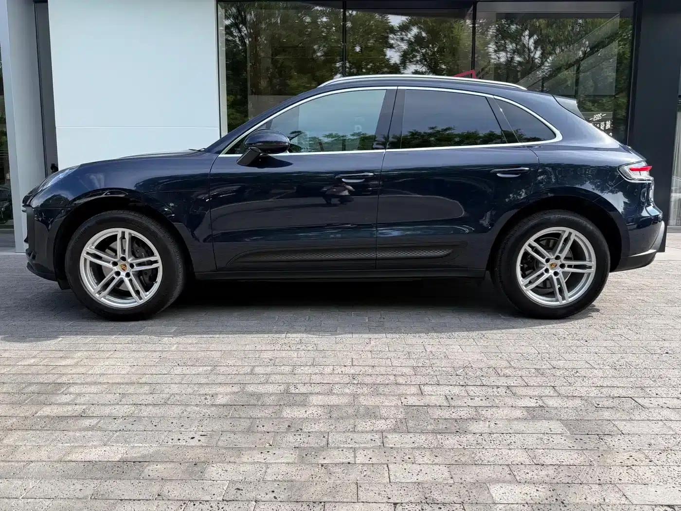 2023 Macan 2.0T — миниатюра 2