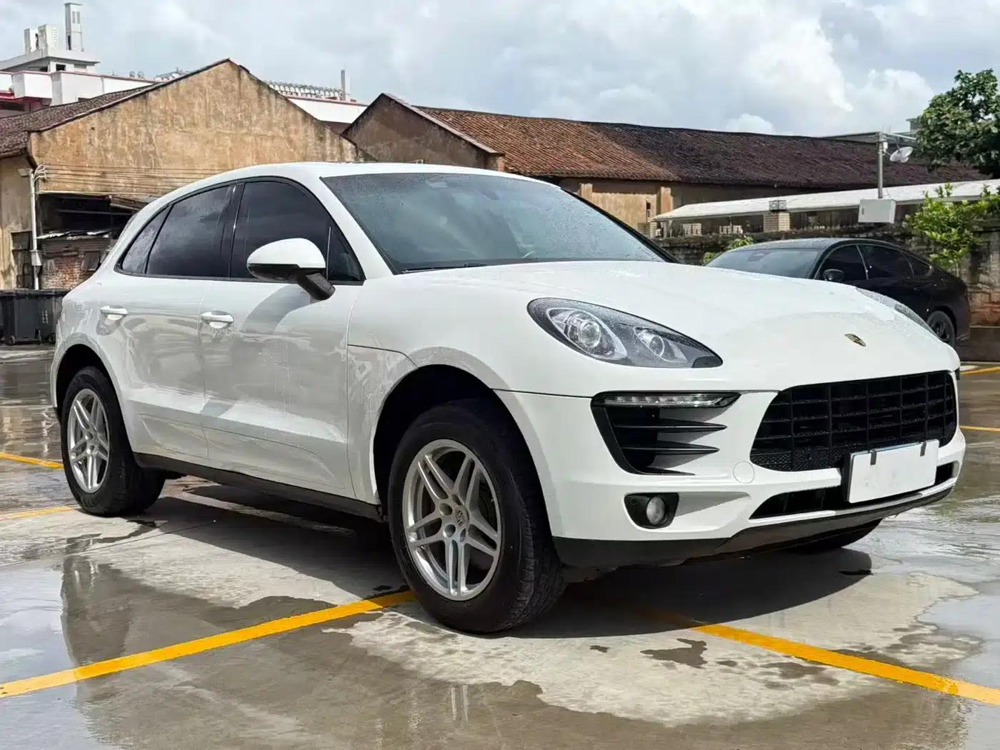 2016 Macan 2.0T — миниатюра 3