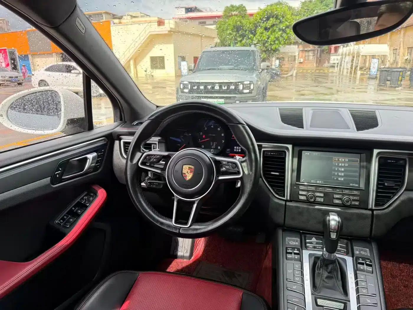 2016 Macan 2.0T — миниатюра 6