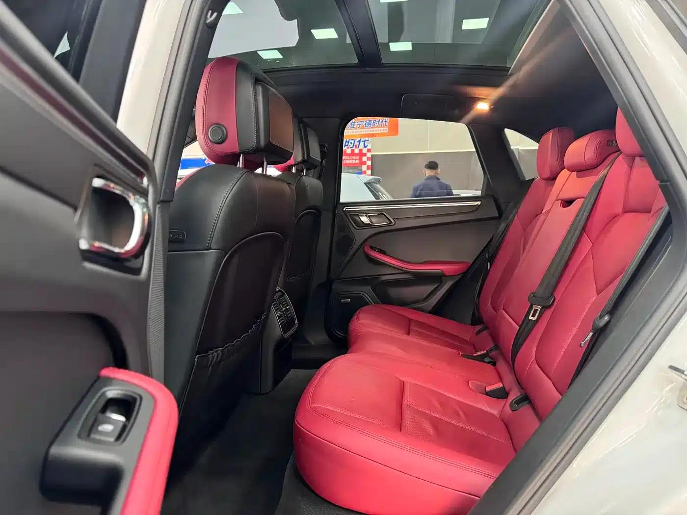 2016 Macan 2.0T — миниатюра 8