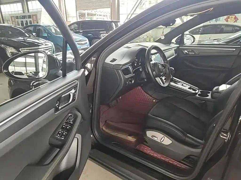 2017 Macan 2.0T — миниатюра 16