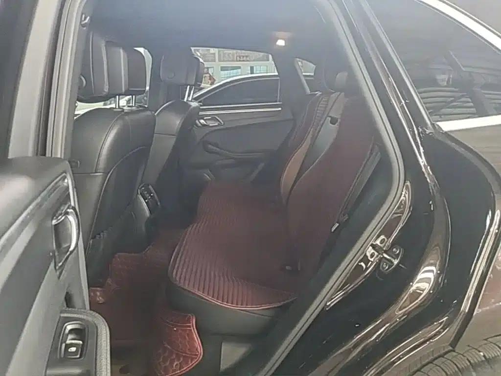 2017 Macan 2.0T — миниатюра 17