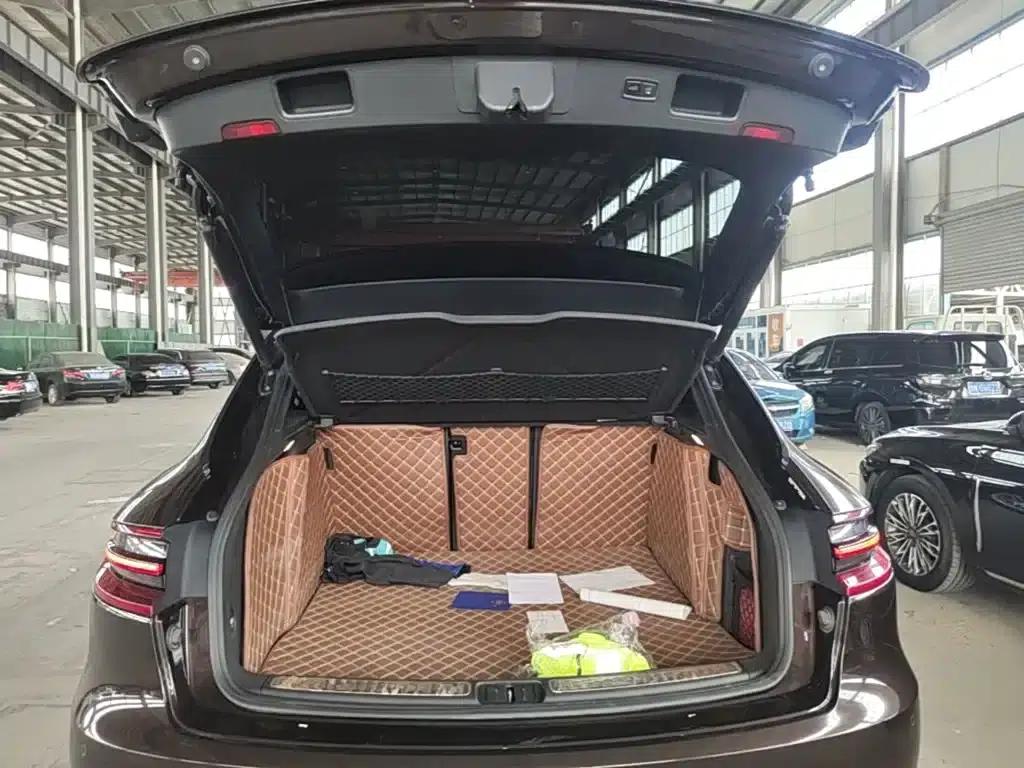 2017 Macan 2.0T — миниатюра 19