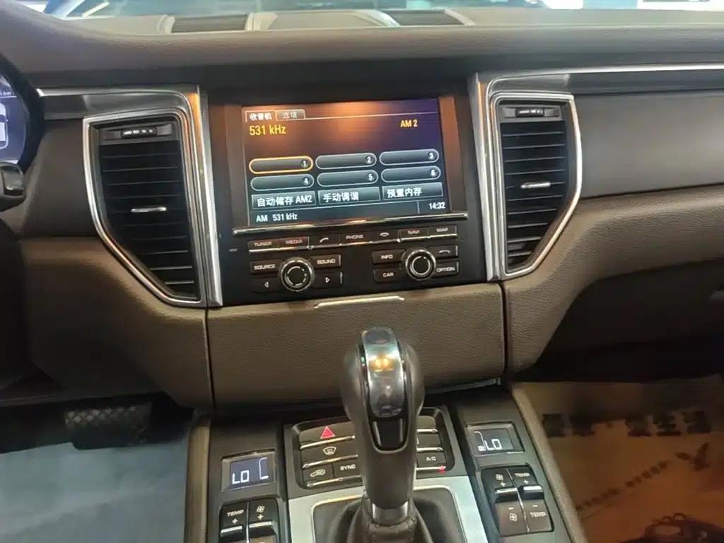 2014 Macan 2.0T — миниатюра 13