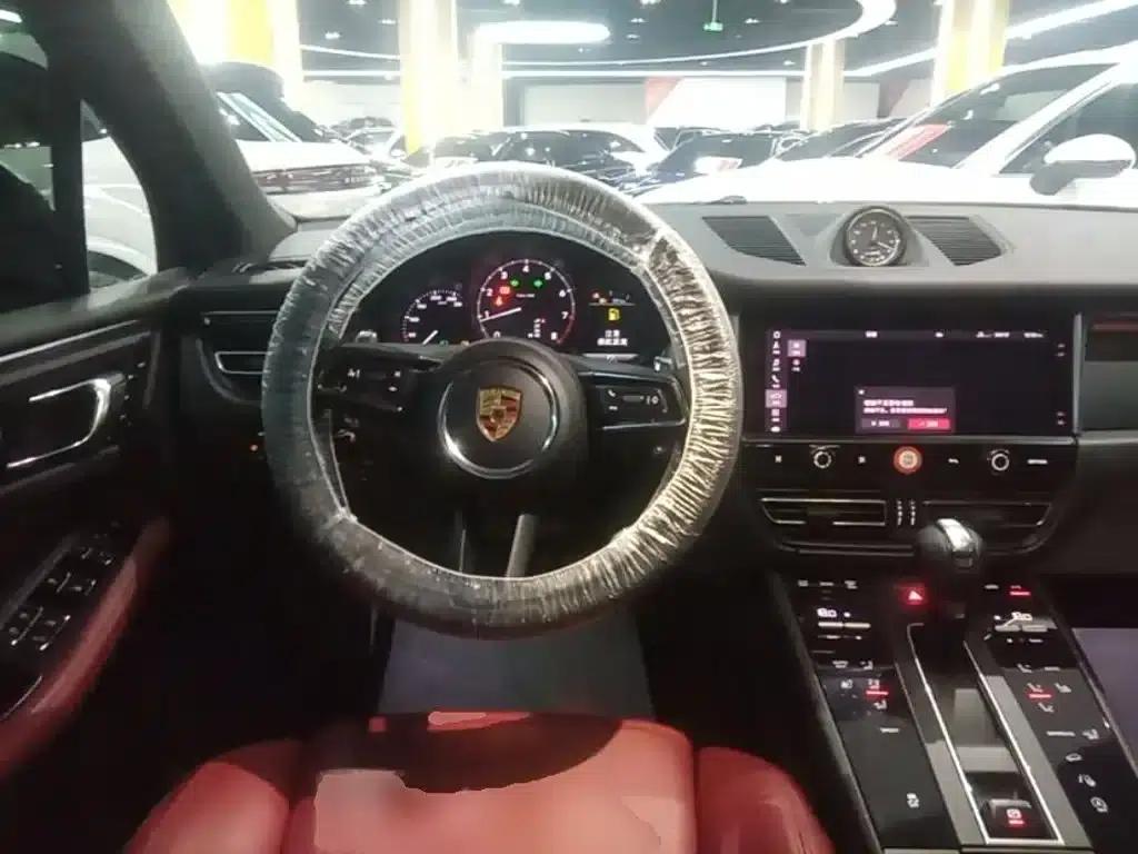 2022 Macan 2.0T — миниатюра 11