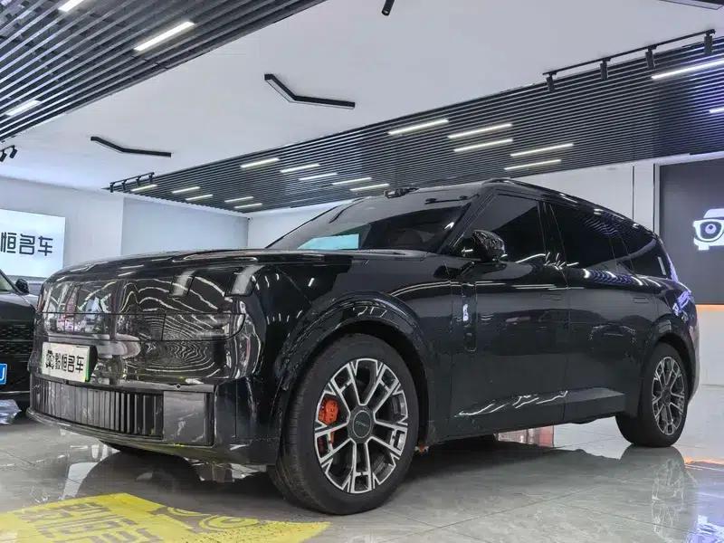 Lynk & Co 900 2025 1.5T Ultra Six-Seater — миниатюра 1