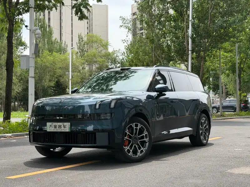 Lynk & Co 900 2025 2.0T Ultra Six-Seater — миниатюра 1