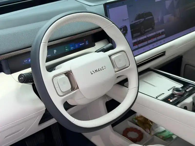 Lynk & Co 900 2025 2.0T Ultra Six-Seater — миниатюра 16