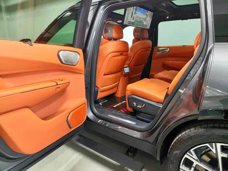 Lynk & Co 900 2025 1.5T Ultra Six-Seater — миниатюра 17