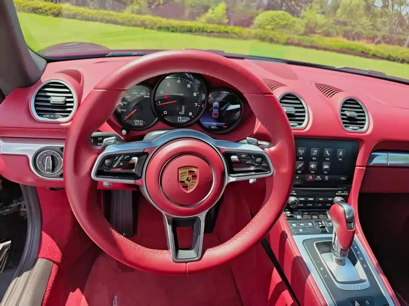 Porsche 718 Cayman 2022 2.0T — миниатюра 9