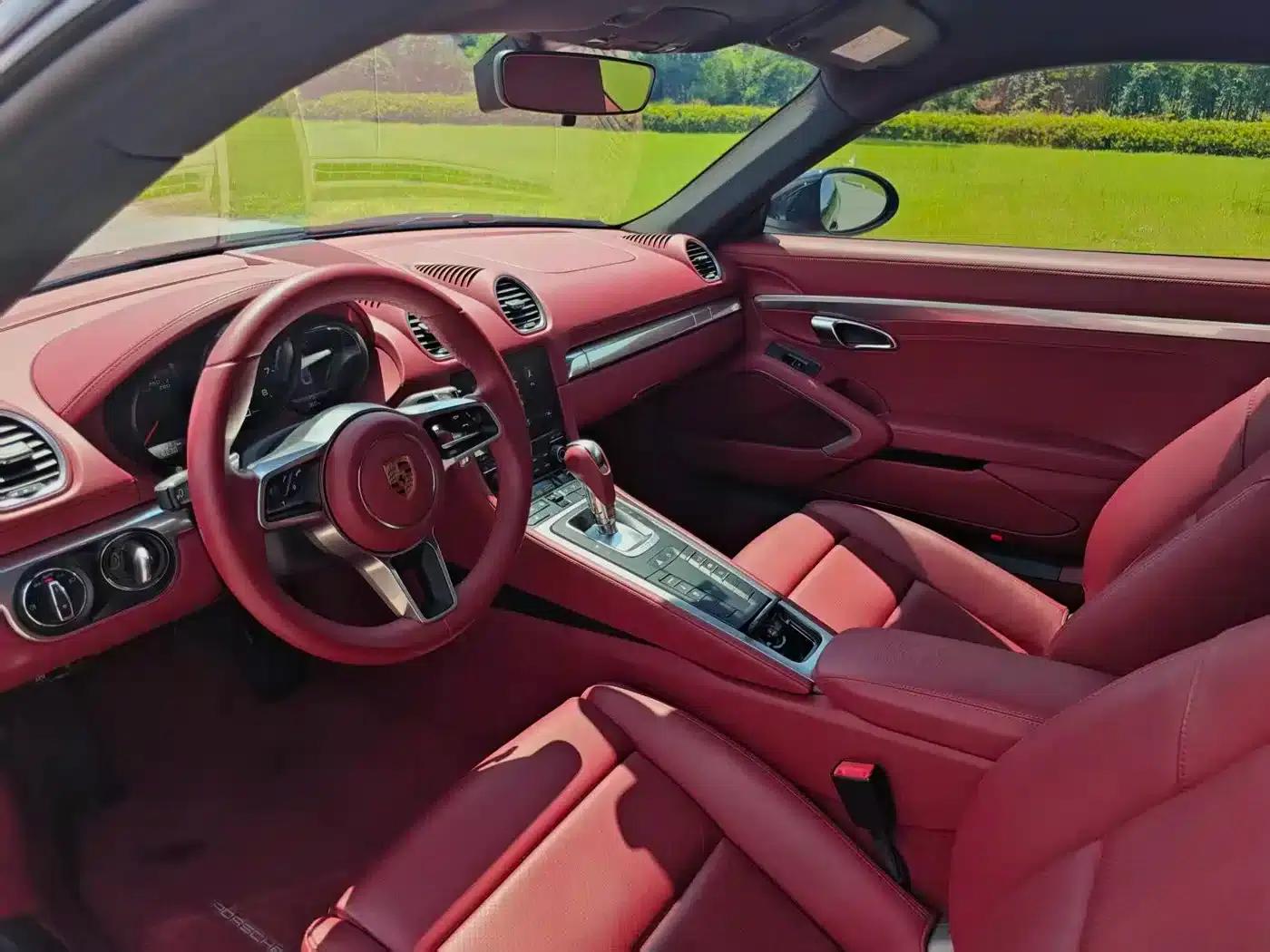 Porsche 718 Cayman 2022 2.0T — миниатюра 10