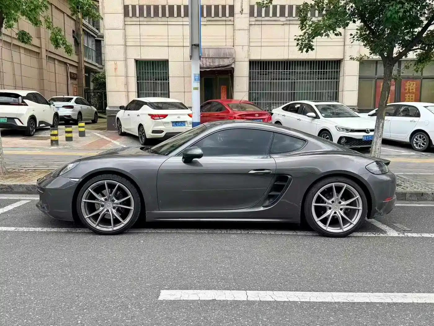 Porsche 718 Cayman 2020 2.0T — миниатюра 12