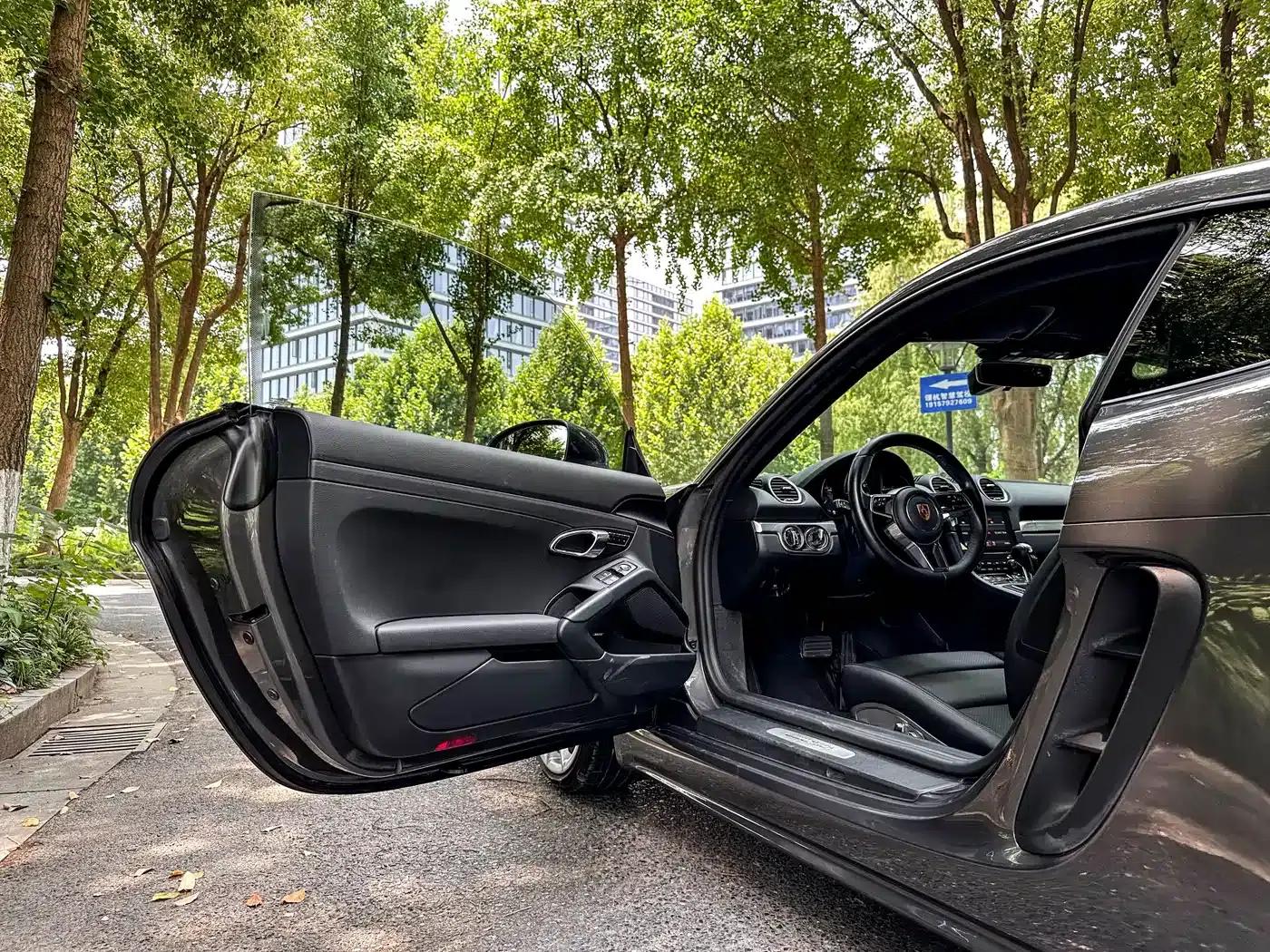 Porsche 718 Cayman 2020 2.0T — миниатюра 9
