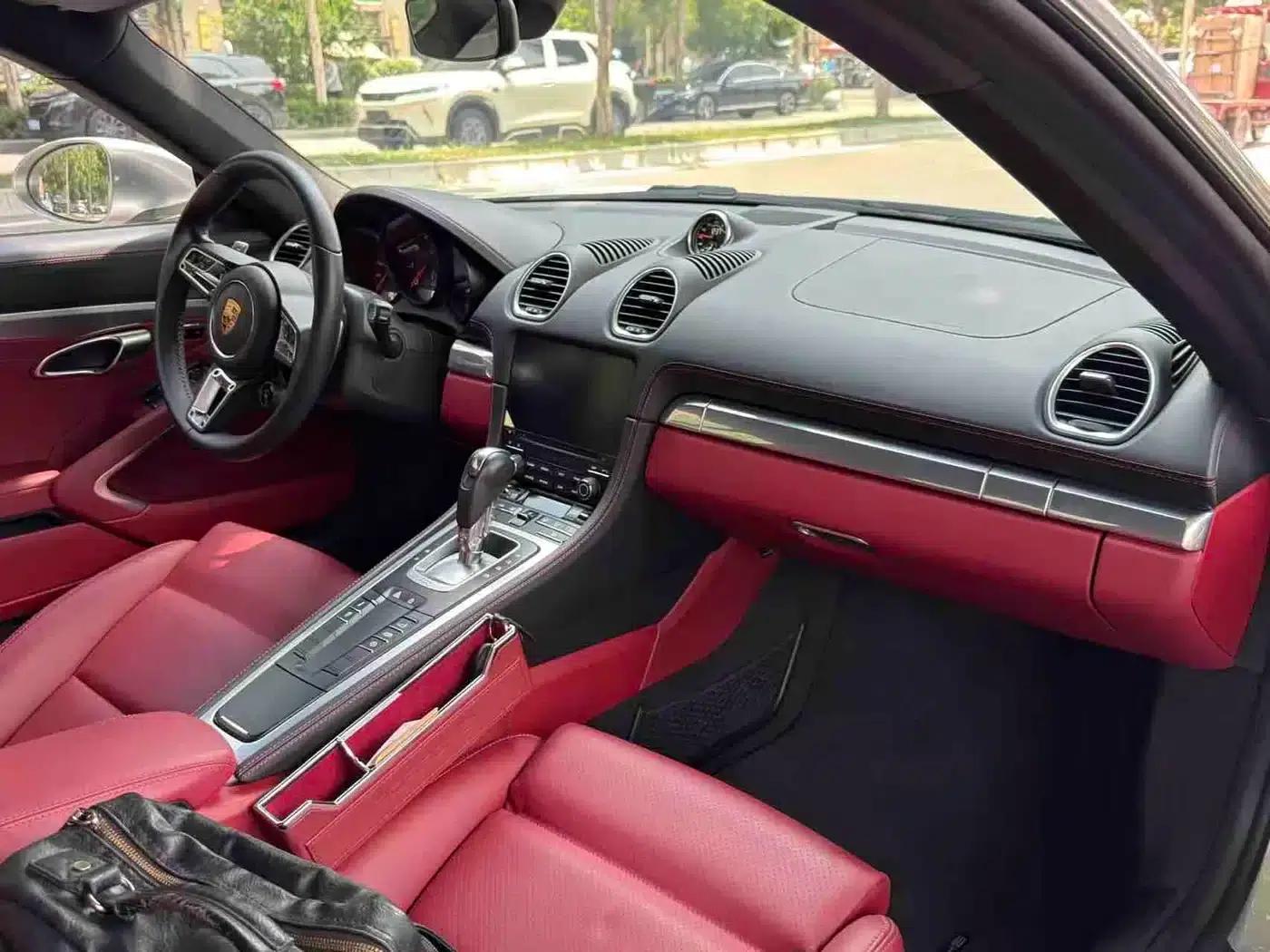 Porsche 718 Cayman 2022 2.0T — миниатюра 9