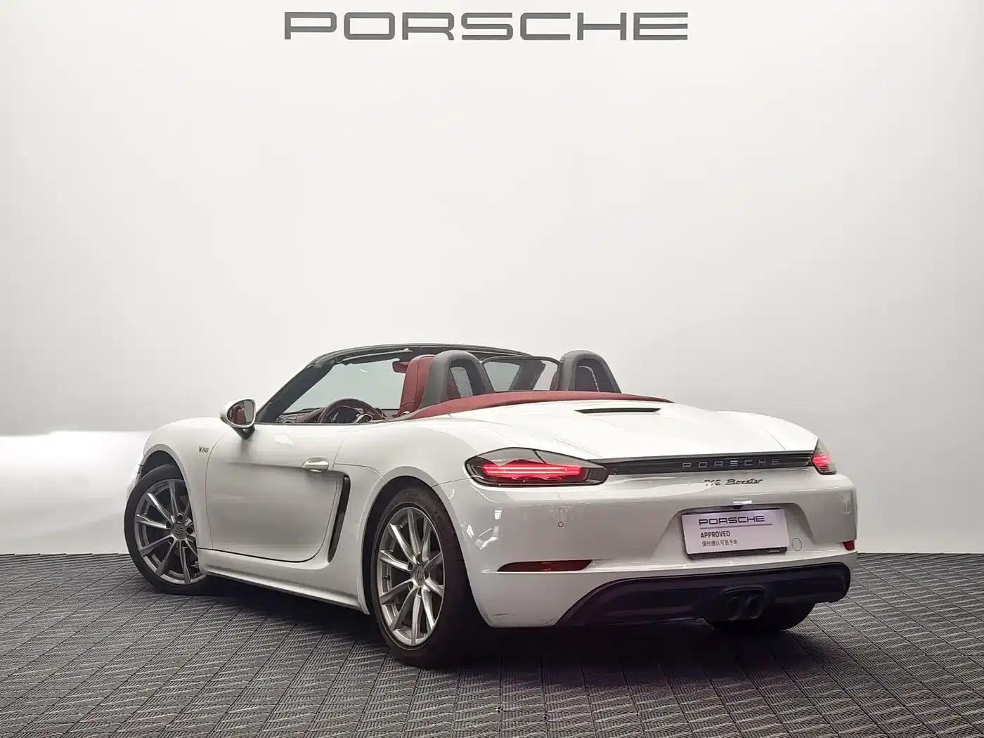2023 Porsche 718 Boxster 2.0T — миниатюра 6
