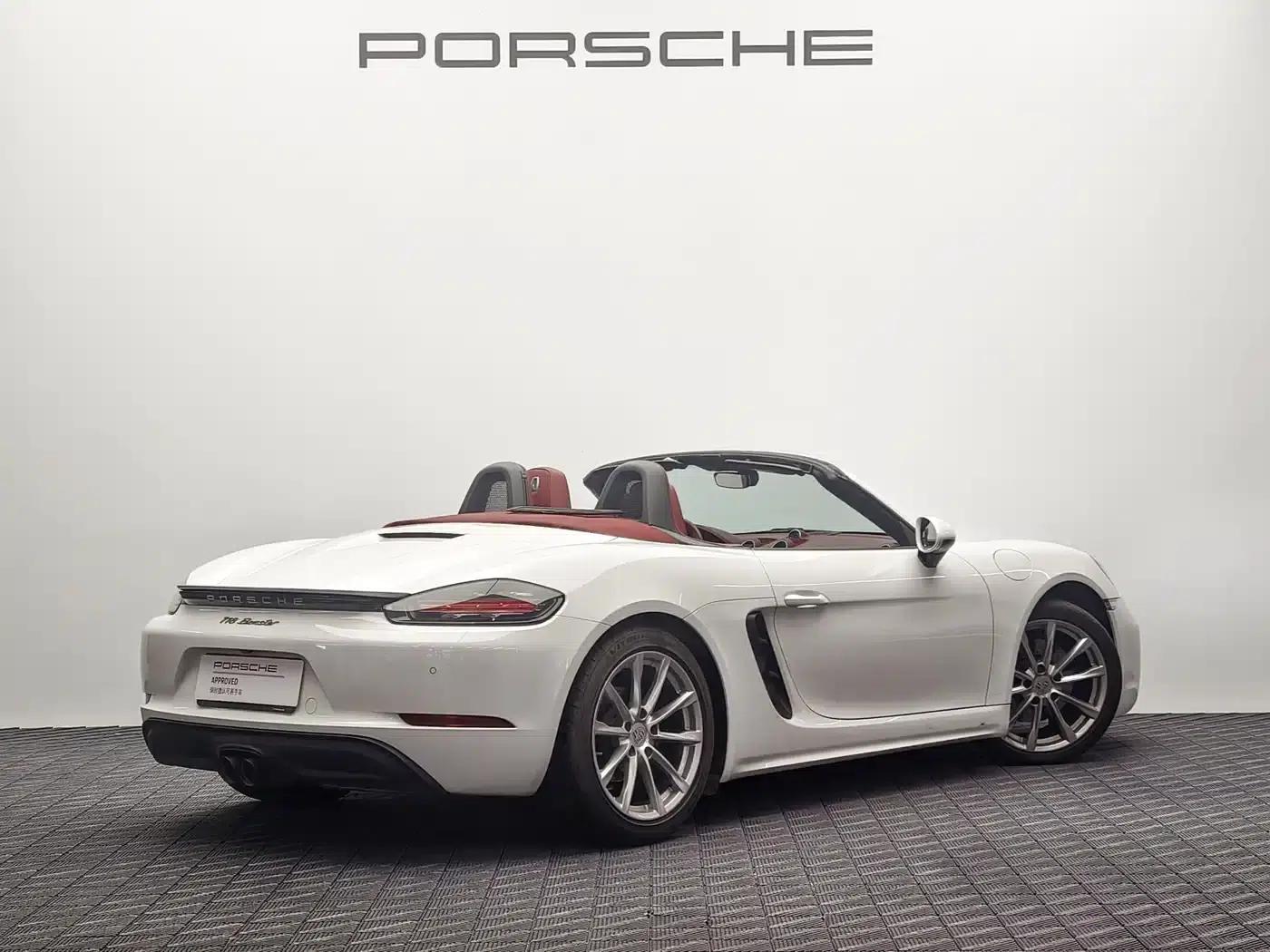 2023 Porsche 718 Boxster 2.0T — миниатюра 7