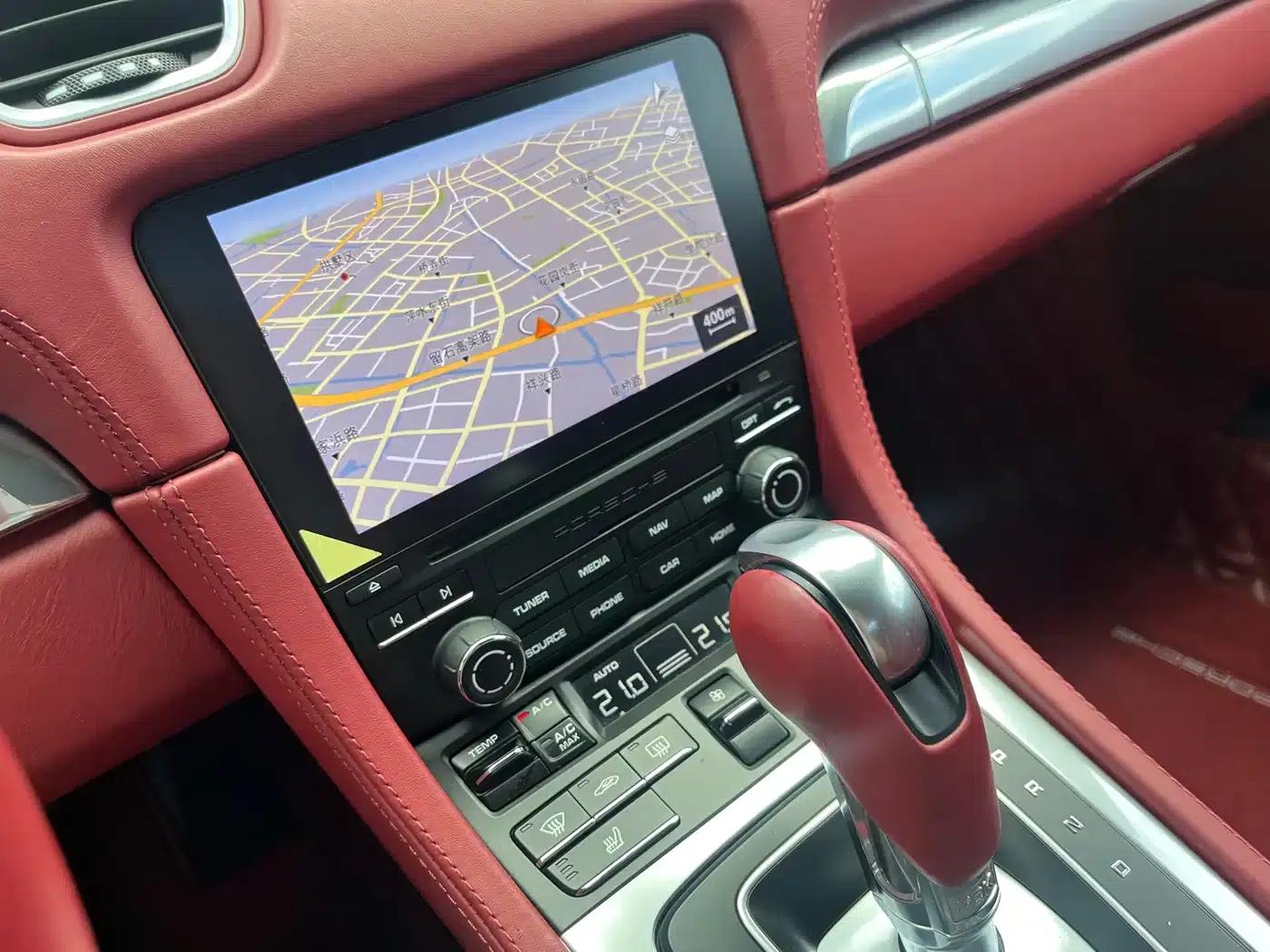 2022 Porsche 718 Boxster 2.0T — миниатюра 11