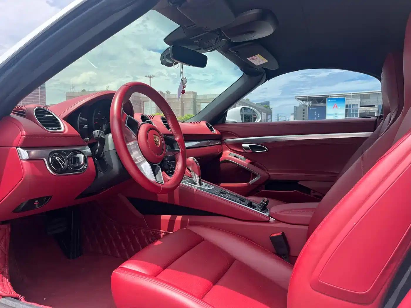 2022 Porsche 718 Boxster 2.0T — миниатюра 8