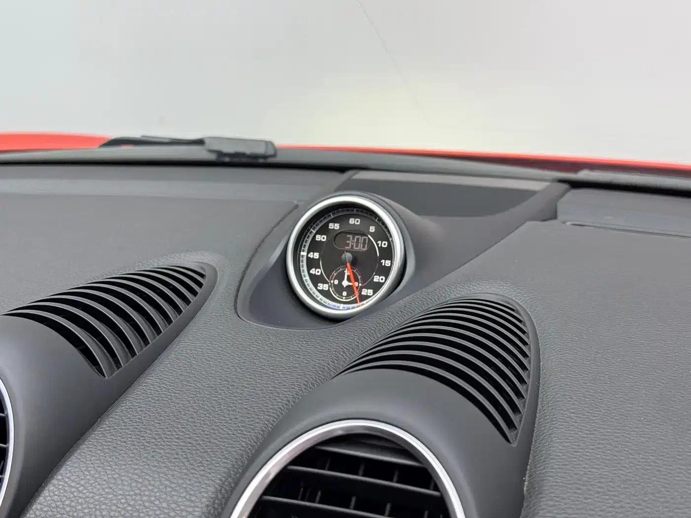 2020 Porsche 718 Boxster 2.0T — миниатюра 16