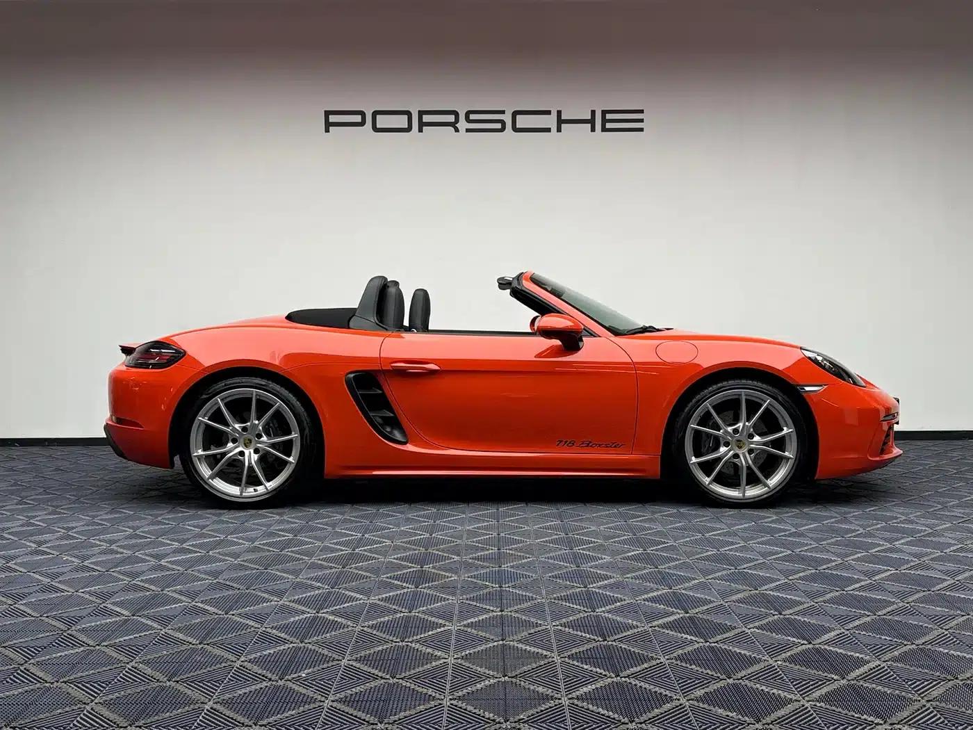 2020 Porsche 718 Boxster 2.0T — миниатюра 4
