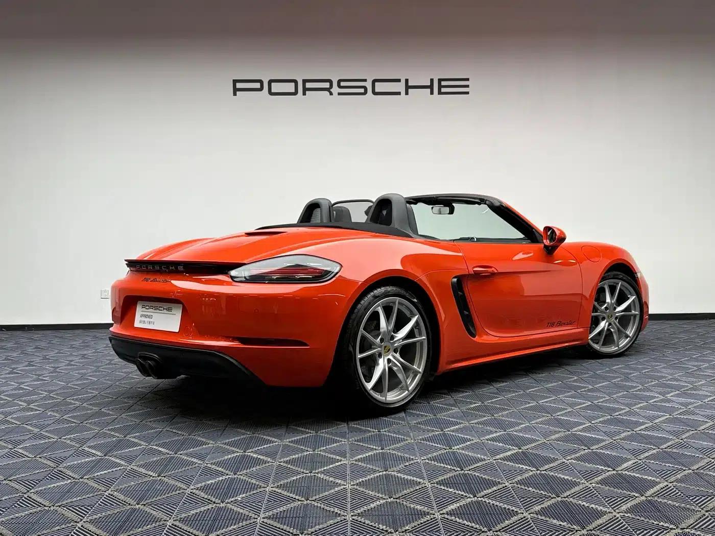 2020 Porsche 718 Boxster 2.0T — миниатюра 8