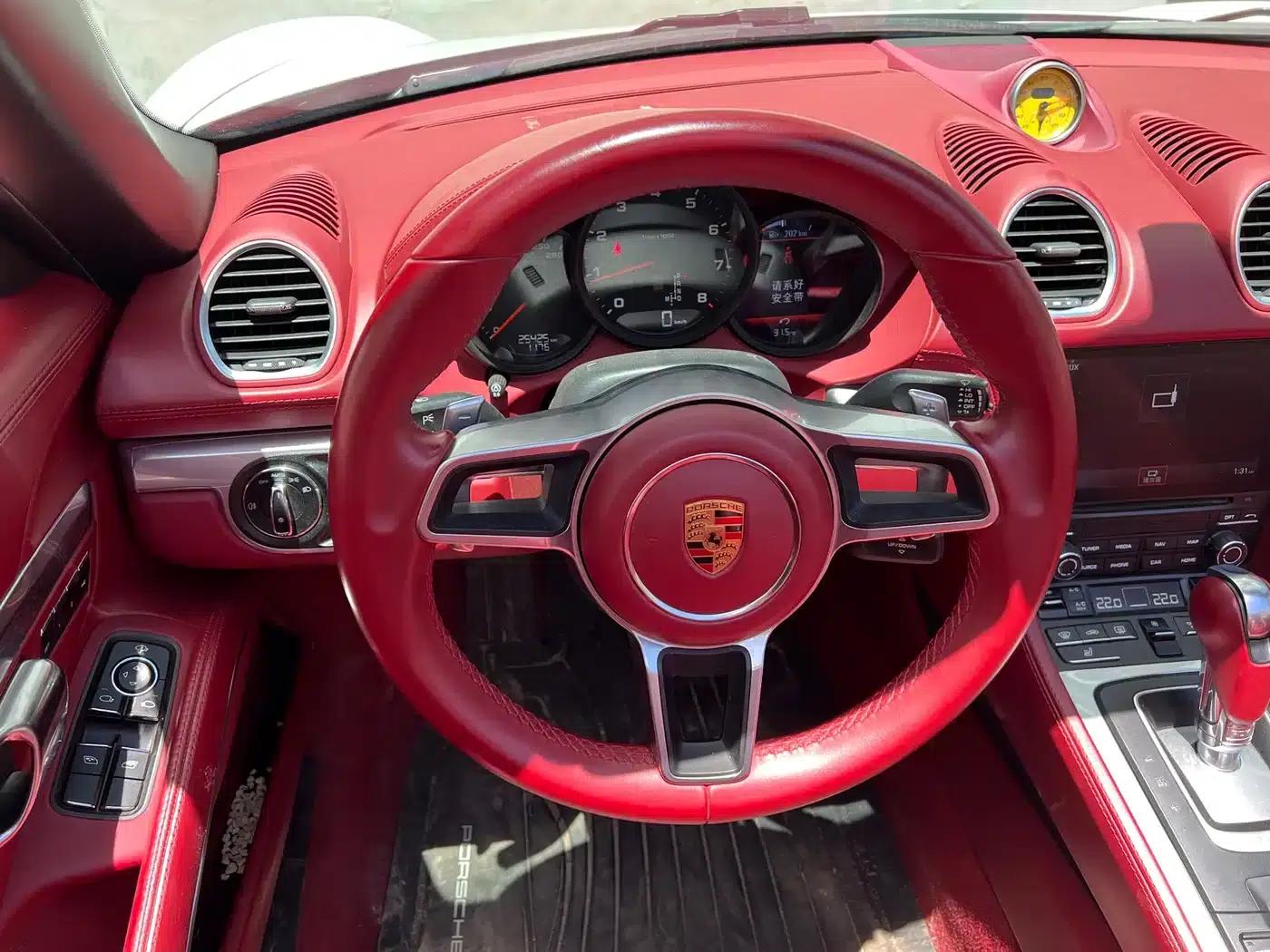 2020 Porsche 718 Boxster 2.0T — миниатюра 12