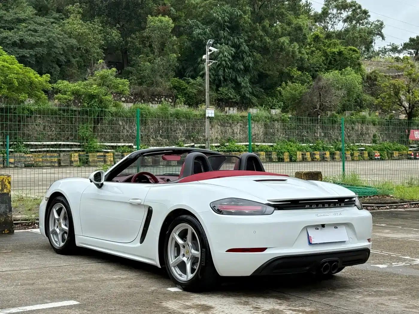 2022 Porsche 718 Boxster 2.0T — миниатюра 11