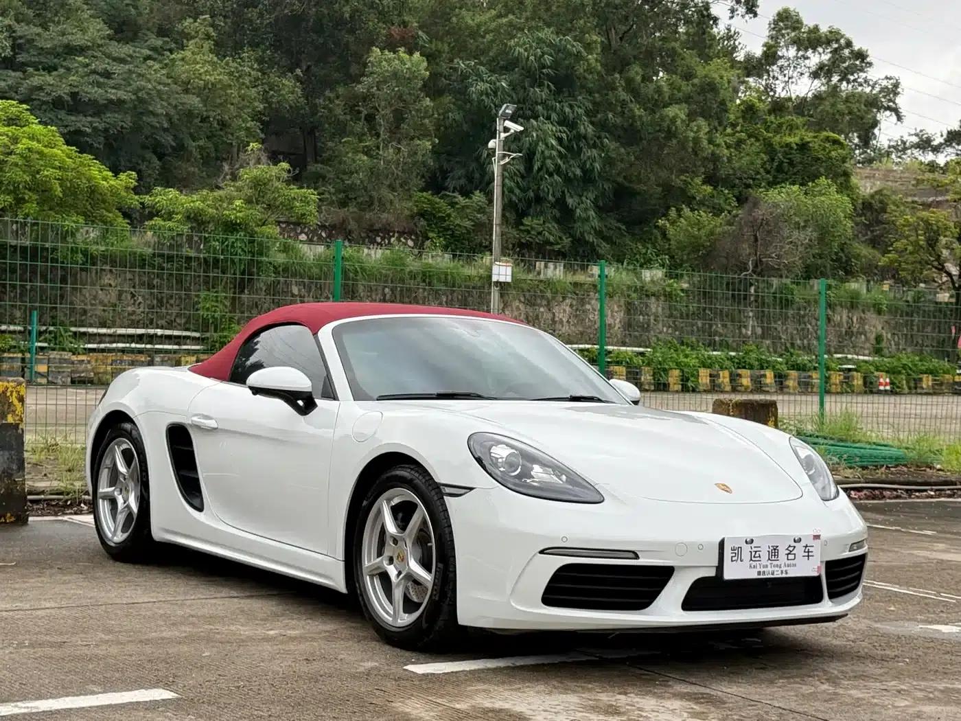 2022 Porsche 718 Boxster 2.0T — миниатюра 3