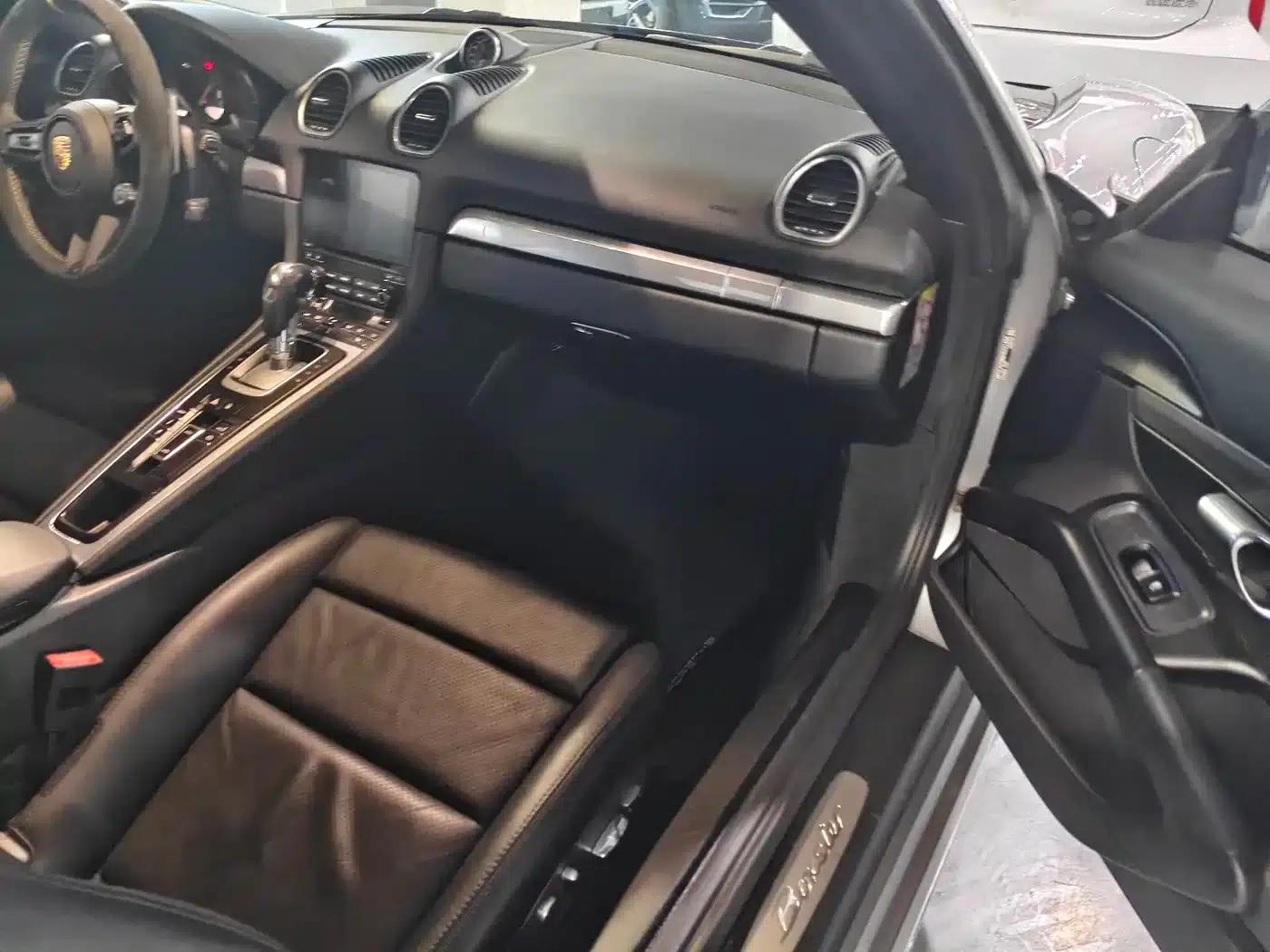2016 Porsche 718 Boxster 2.0T — миниатюра 12